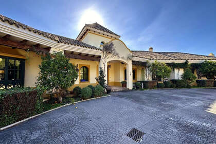 Cluster house for sale in La Zagaleta, Marbella, Málaga. 
