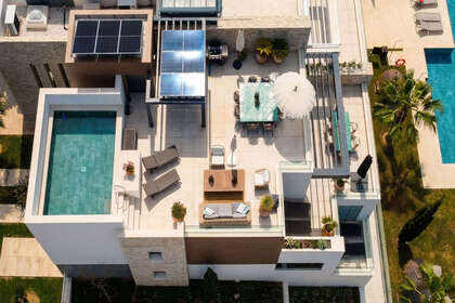 Apartment for sale in Puerto de Cabopino, Marbella, Málaga. 