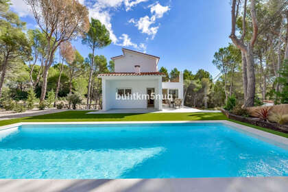 Cluster house for sale in Altea la Vella, Alicante. 