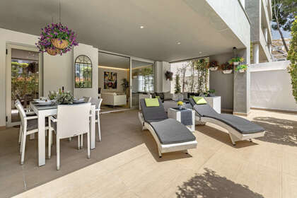 Apartment for sale in Puerto Banús, Málaga. 