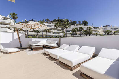 Apartment for sale in Benahavís, Málaga. 