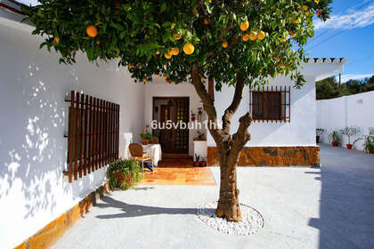 House for sale in Alhaurín de la Torre, Málaga. 