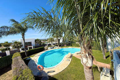 House for sale in El Paraiso, Estepona, Málaga. 