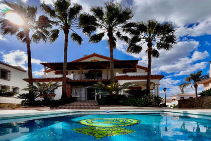 Reihenhaus zu verkaufen in Alhaurín el Grande, Málaga. 