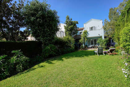 Reihenhaus zu verkaufen in Guadalmina, Málaga. 