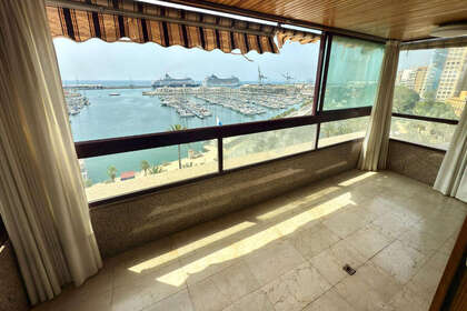 Penthouse/Dachwohnung zu verkaufen in Alicante/Alacant. 