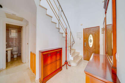 Reihenhaus zu verkaufen in Finestrat, Alicante. 