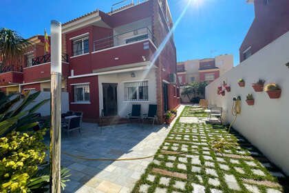 House for sale in Torre de la Horadada, Alicante. 
