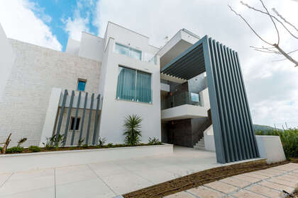 Apartment zu verkaufen in Ojén, Málaga. 