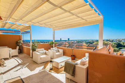 Penthouse for sale in Elviria, Marbella, Málaga. 
