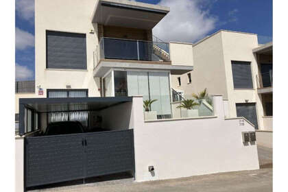 Reihenhaus zu verkaufen in San Miguel de Salinas, Alicante. 