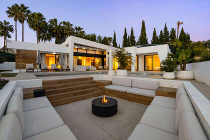 Reihenhaus zu verkaufen in Nueva andalucia, Málaga. 