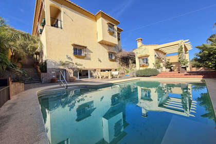 Cluster house for sale in Rincón de la Victoria, Málaga. 