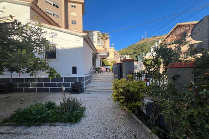 Reihenhaus zu verkaufen in C/ Victoria, Málaga. 