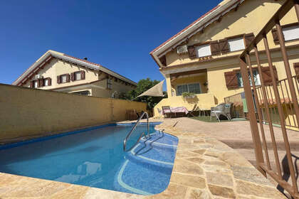 House for sale in Alhaurín de la Torre, Málaga. 