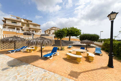 Apartment zu verkaufen in Cabo Roig, Alicante. 