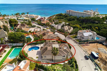 Cluster house for sale in Dehesa de Campoamor, Alicante. 