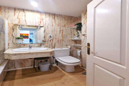 Apartamento venda em Torrequebrada, Benalmádena, Málaga. 