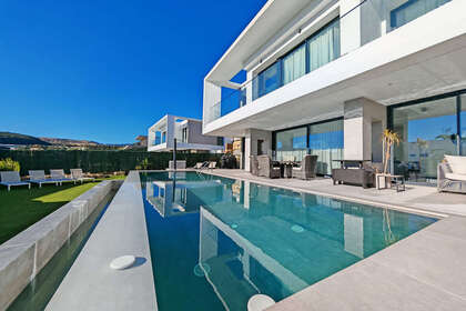 Reihenhaus zu verkaufen in Valle Romano, Málaga. 