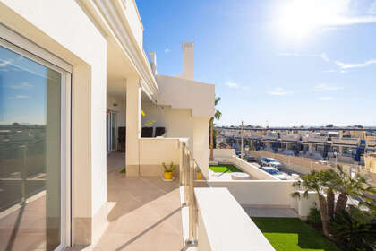 Penthouse venda em Villamartín, Alicante. 