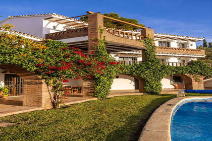 Ранчо Продажа в Mijas, Málaga. 