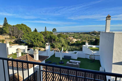 Apartamento venda em El Paraiso, Estepona, Málaga. 
