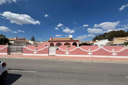 Casa Cluster venda em Cabo Roig, Alicante. 
