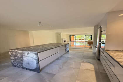 Apartment zu verkaufen in Benahavís, Málaga. 