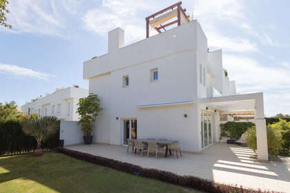 Haus zu verkaufen in Calahonda, Mijas, Málaga. 