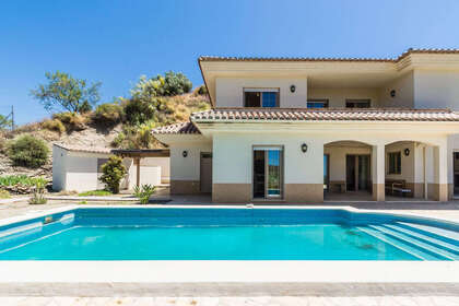 Casa Cluster venda em Vélez-Málaga. 