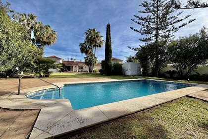 Reihenhaus zu verkaufen in San Pedro de Alcántara, Marbella, Málaga. 