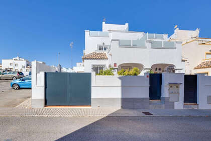 Haus zu verkaufen in Orihuela-Costa, Alicante. 