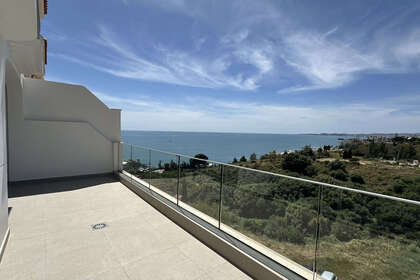 Reihenhaus zu verkaufen in Torrequebrada, Benalmádena, Málaga. 