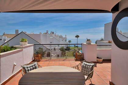 Penthouse/Dachwohnung zu verkaufen in Casares, Málaga. 