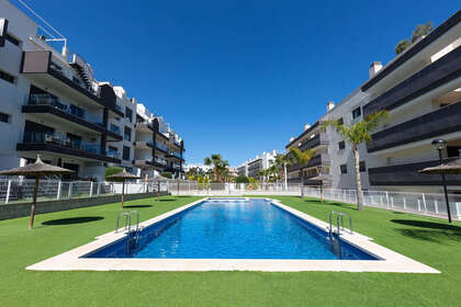 Penthouse venda em Villamartín, Alicante. 