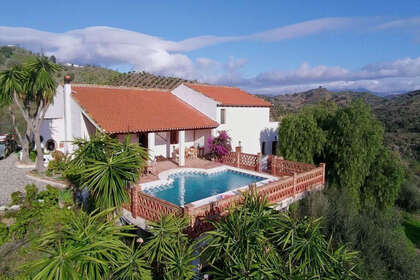 Ranch zu verkaufen in Alora, Málaga. 