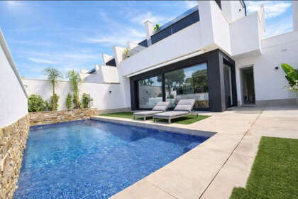 Reihenhaus zu verkaufen in Santiago de la Ribera, Murcia. 