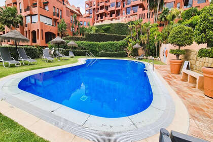 Apartmány na prodej v Calahonda, Mijas, Málaga. 