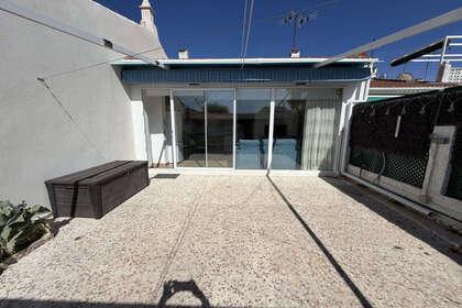 Cluster house for sale in Torrevieja, Alicante. 