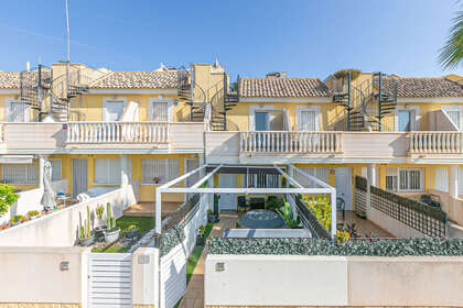 Cluster house for sale in Orihuela-Costa, Alicante. 