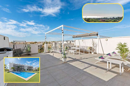 Penthouse for sale in Villamartín, Alicante. 