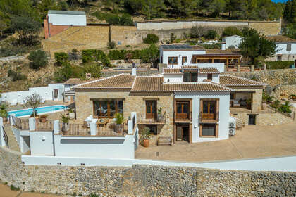 Cluster house for sale in Llíber, Alicante. 