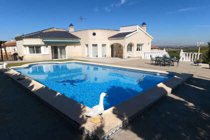 Cluster house for sale in Algorfa, Alicante. 
