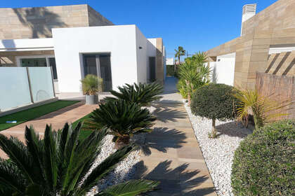 Cluster house for sale in Algorfa, Alicante. 