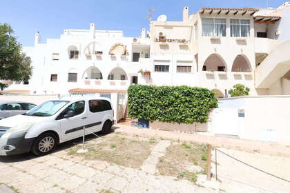 Klynge huse til salg i Zenia, La, Alicante. 