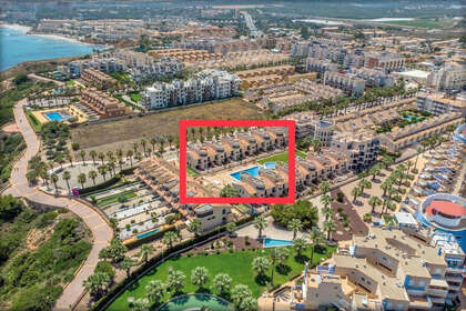 Huse til salg i Cabo Roig, Alicante. 