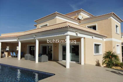 Cluster house for sale in Calpe/Calp, Alicante. 
