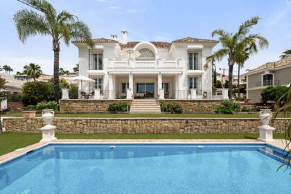 Cluster house for sale in Sierra Blanca, Marbella, Málaga. 