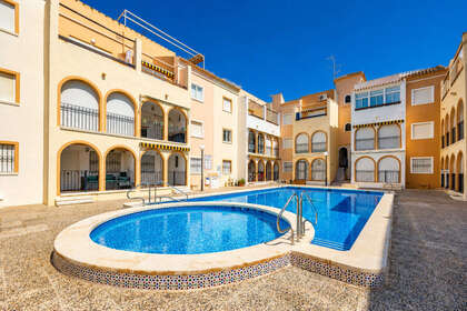 Cluster house for sale in Torrevieja, Alicante. 