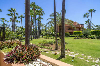 Apartment for sale in Puerto Banús, Málaga. 